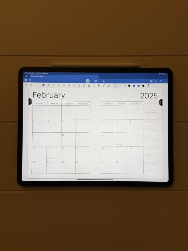 2025 Monthly Layout Digital