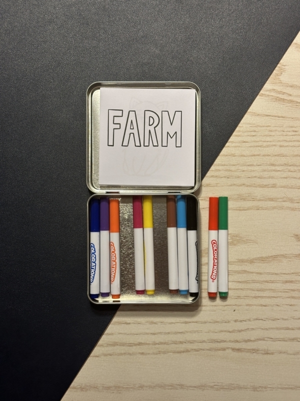 Coloring Tin with Farm Animals