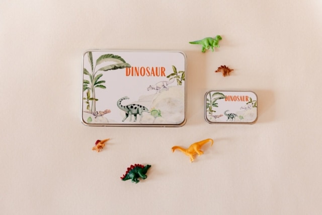 Mini vs Large Animal Tin (Flat Lay)